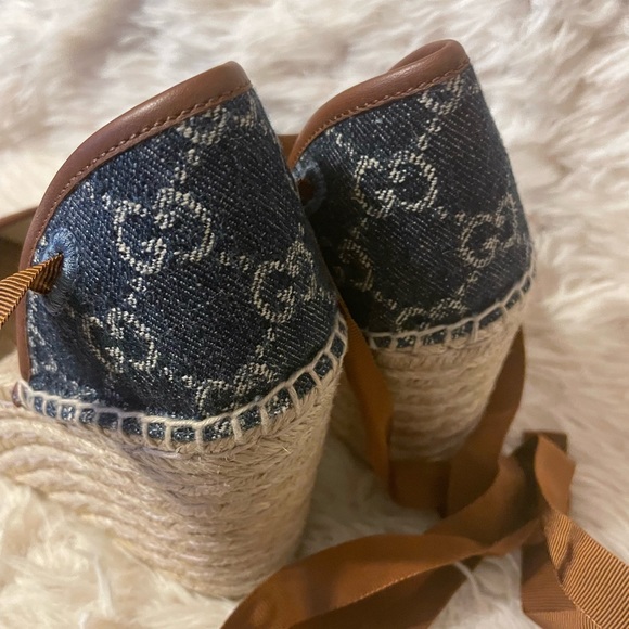 Gucci Women's Pilar Double Denim Pilar Espadrille Wedge Sandal - Picture 5 of 8